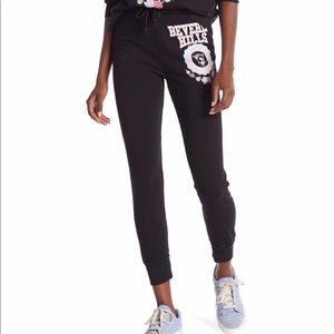 WILDFOX Beverly Hills 90210 Crest Jack Joggers